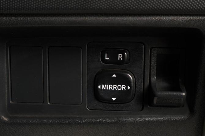 Toyota Ist I с пробегом 2002 года, цена 669 000 рублей, 110000 км, хэтчбек, Автокод Объявления