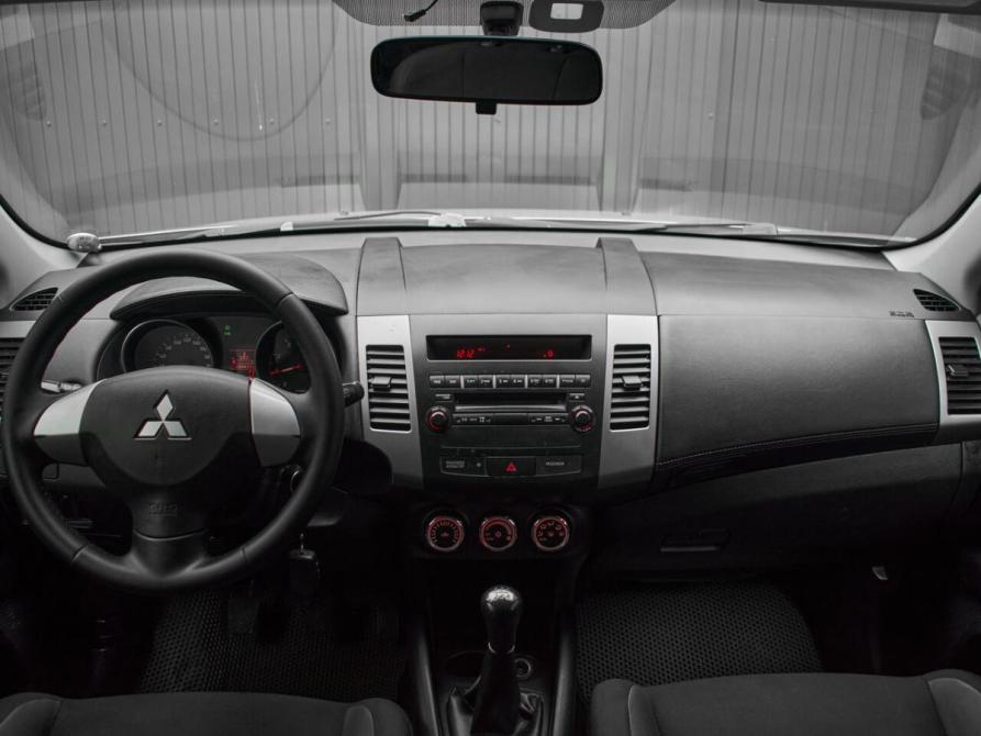 Mitsubishi Outlander II Рестайлинг Екатеринбург  - изображение 11