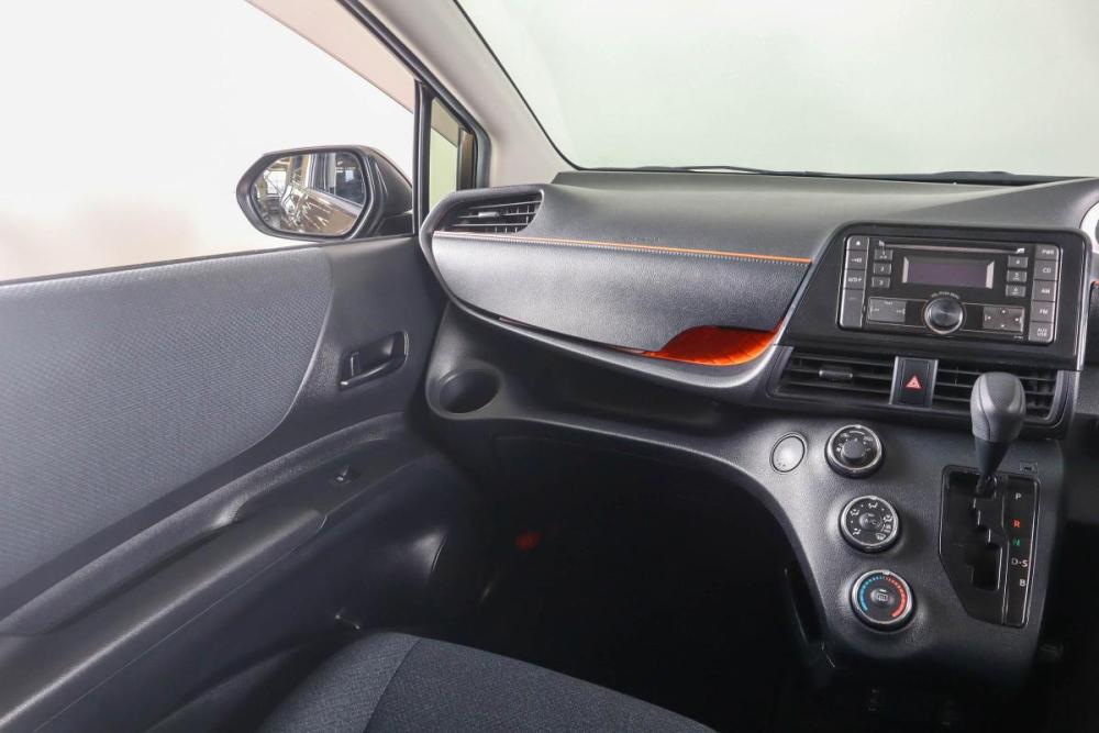 Toyota Sienta II Пермь  - изображение 13