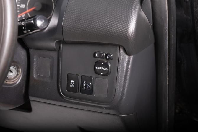 Toyota Wish II с пробегом 2010 года, цена 1 009 000 рублей, 270000 км, минивэн, Автокод Объявления