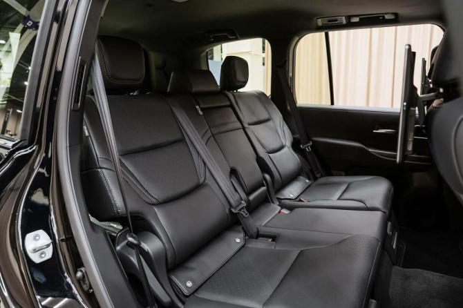 Новый Toyota Land Cruiser 300 Series 2026 года, цена 14 975 000 рублей, внедорожник, Автокод Объявления
