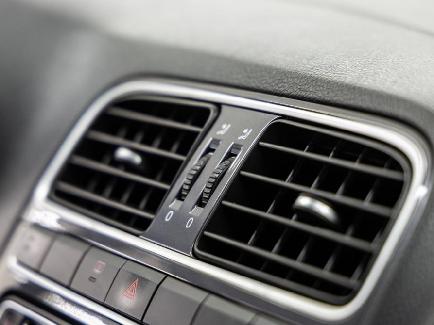 Volkswagen Polo V Рестайлинг Волгоград  - изображение 28