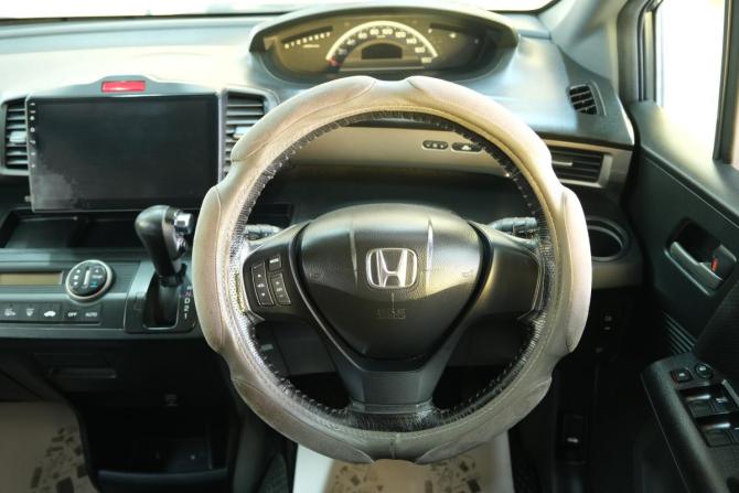 Honda Freed I с пробегом 2011 года, цена 1 249 000 рублей, 185000 км, компактвэн, Автокод Объявления
