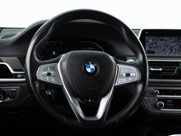 BMW 7 серии VI (G11/G12) Рестайлинг с пробегом 2019 года, цена 5 199 046 рублей, 128274 км, седан, Автокод Объявления