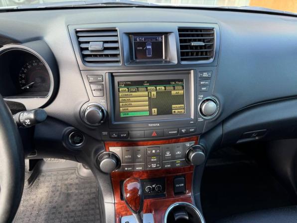 Toyota Highlander II (XU40) Рестайлинг с пробегом 2012 года, цена 2 150 000 рублей, 319567 км, внедорожник, Автокод Объявления