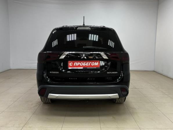 Mitsubishi Outlander III Рестайлинг 2 с пробегом 2015 года, цена 1 595 000 рублей, 182216 км, внедорожник, Автокод Объявления