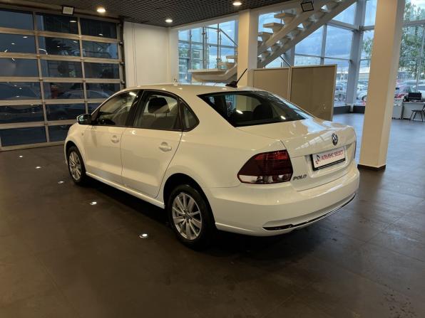 Volkswagen Polo V Рестайлинг с пробегом 2019 года, цена 1 375 000 рублей, 77302 км, седан, Автокод Объявления