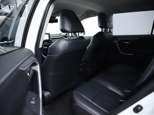 Toyota RAV4 V (XA50) с пробегом 2020 года, цена 3 630 000 рублей, 64752 км, внедорожник, Автокод Объявления