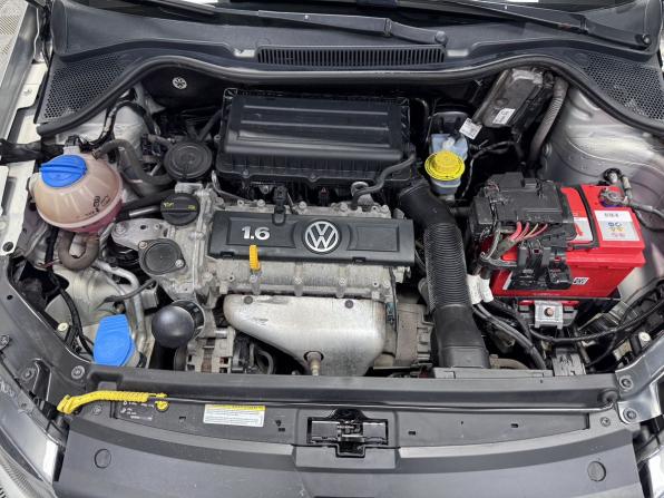 Volkswagen Polo V Рестайлинг с пробегом 2015 года, цена 1 050 000 рублей, 132521 км, седан, Автокод Объявления