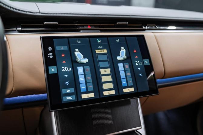 Новый Land Rover Range Rover V 2025 года, цена 23 490 000 рублей, внедорожник, Автокод Объявления