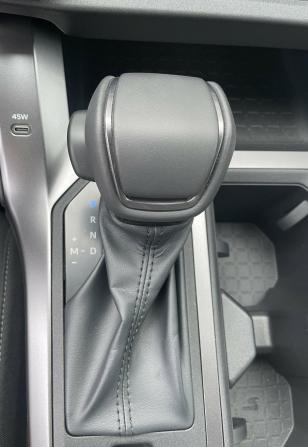 Toyota RAV4 VI (XA60) с пробегом 2025 года, цена 4 300 001 рубль, 14 км, внедорожник, Автокод Объявления