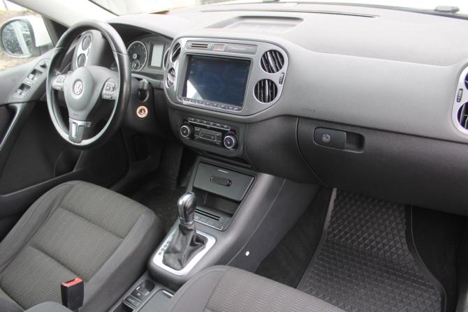 Volkswagen Tiguan I Рестайлинг с пробегом 2012 года, цена 1 067 000 рублей, 259255 км, внедорожник, Автокод Объявления