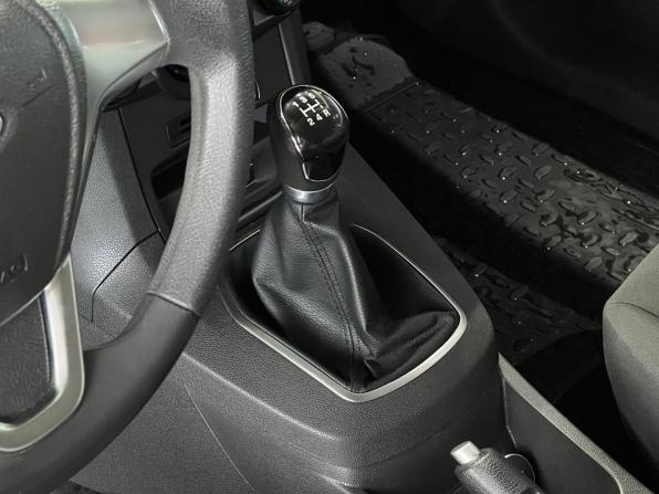 Ford Fiesta Mk6 Рестайлинг с пробегом 2015 года, цена 990 000 рублей, 66500 км, хэтчбек, Автокод Объявления