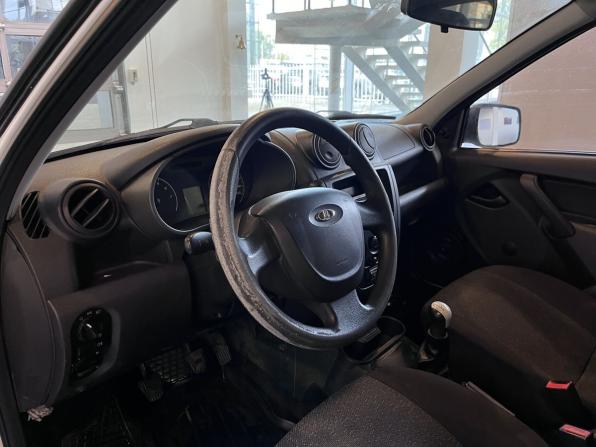 Lada (ВАЗ) Granta I с пробегом 2015 года, цена 360 000 рублей, 177062 км, седан, Автокод Объявления