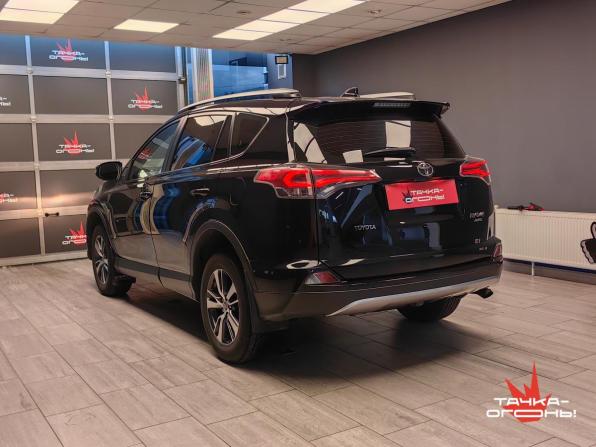 Toyota RAV4 IV (XA40) Рестайлинг с пробегом 2017 года, цена 2 378 000 рублей, 136000 км, внедорожник, Автокод Объявления
