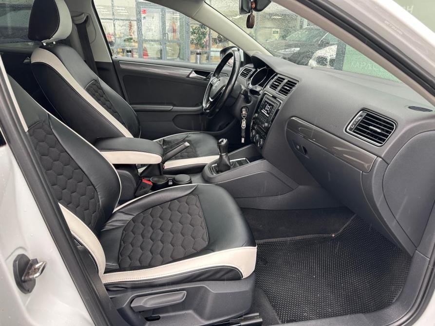 Volkswagen Jetta VI Рестайлинг Екатеринбург  - изображение 7