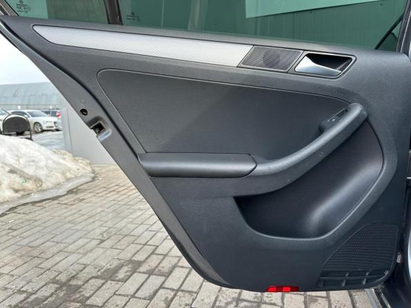 Volkswagen Jetta VI Рестайлинг с пробегом 2014 года, цена 1 080 000 рублей, 167476 км, седан, Автокод Объявления