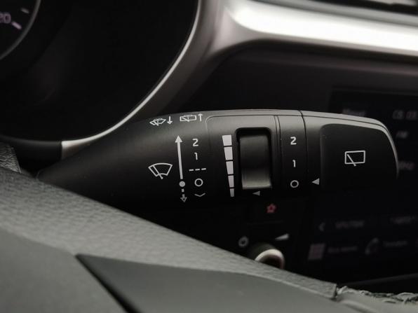 Kia Rio IV Рестайлинг с пробегом 2022 года, цена 1 845 000 рублей, 53031 км, хэтчбек, Автокод Объявления