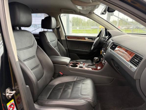 Volkswagen Touareg II с пробегом 2011 года, цена 1 695 000 рублей, 270000 км, внедорожник, Автокод Объявления