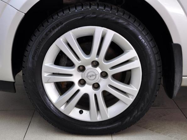 Opel Astra H Рестайлинг с пробегом 2012 года, цена 799 000 рублей, 160000 км, седан, Автокод Объявления