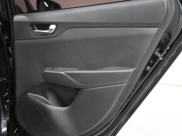 Hyundai Solaris II Рестайлинг с пробегом 2020 года, цена 1 370 000 рублей, 68000 км, седан, Автокод Объявления