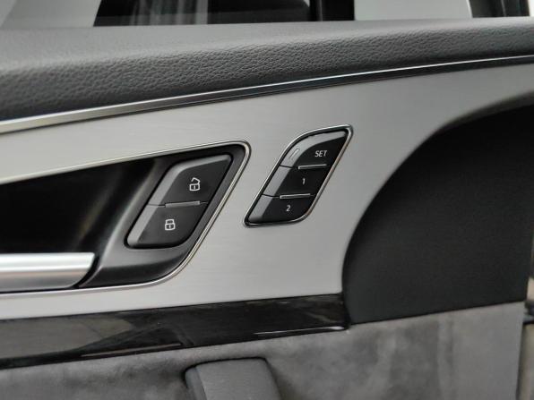 Audi Q7 II (4M) с пробегом 2019 года, цена 4 199 000 рублей, 116000 км, внедорожник, Автокод Объявления
