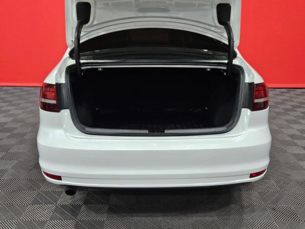 Volkswagen Jetta VI Рестайлинг с пробегом 2016 года, цена 1 289 000 рублей, 129902 км, седан, Автокод Объявления