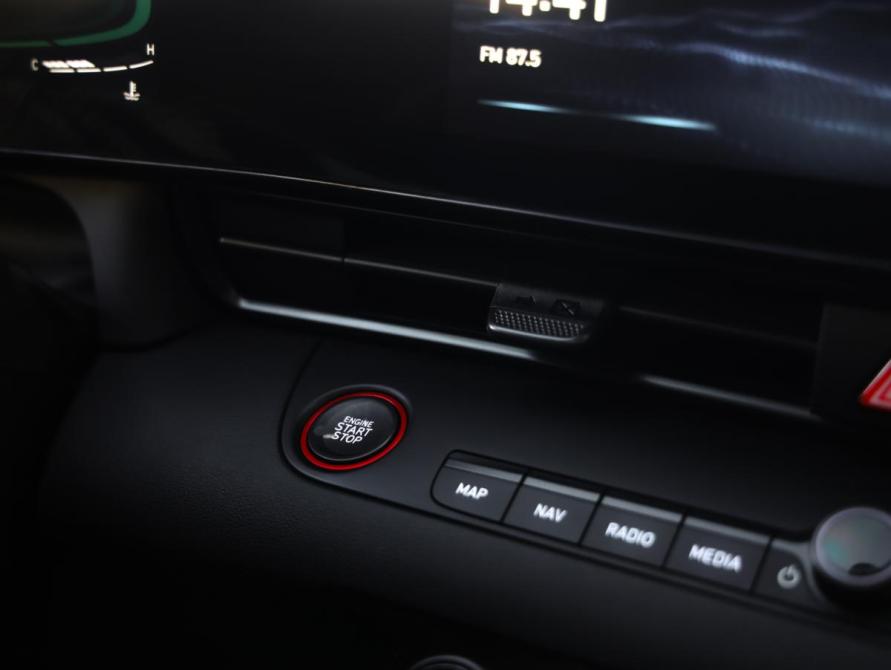 Hyundai Elantra VII (CN7) Рестайлинг Санкт-Петербург  - изображение 27