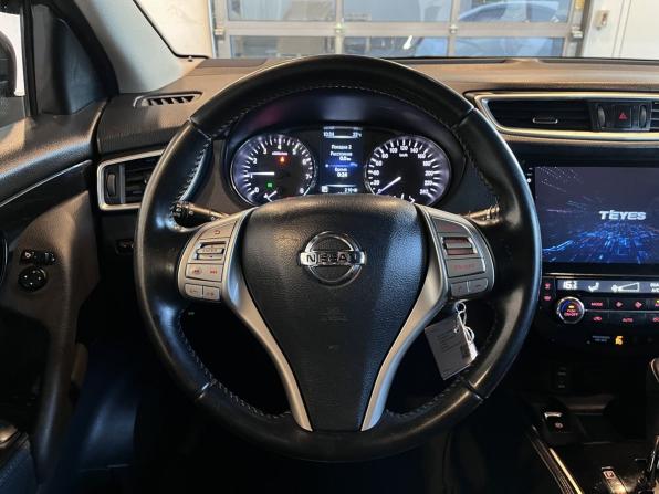 Nissan Qashqai II с пробегом 2017 года, цена 1 865 000 рублей, 104904 км, внедорожник, Автокод Объявления