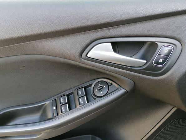 Ford Focus III Рестайлинг с пробегом 2015 года, цена 815 000 рублей, 122086 км, хэтчбек, Автокод Объявления