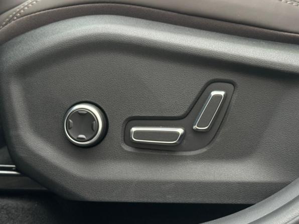Geely Monjaro I Рестайлинг с пробегом 2026 года, цена 4 250 000 рублей, 10 км, внедорожник, Автокод Объявления