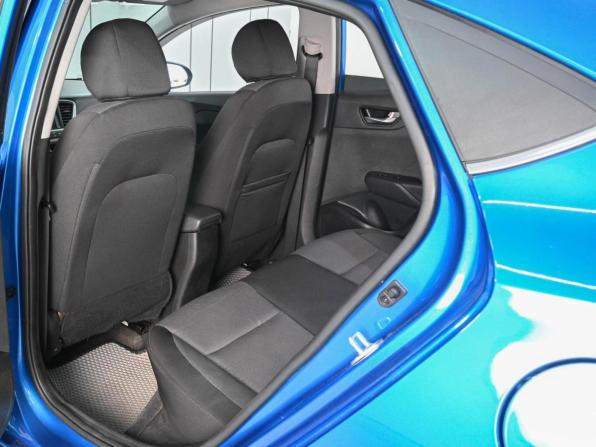 Hyundai Solaris II с пробегом 2018 года, цена 1 579 000 рублей, 114533 км, седан, Автокод Объявления