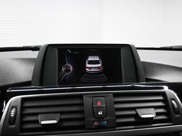 BMW 3 серии VI (F3x) Рестайлинг с пробегом 2016 года, цена 1 895 000 рублей, 302271 км, седан, Автокод Объявления