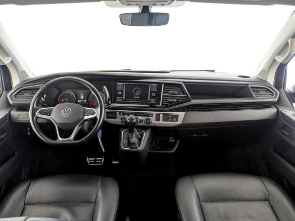Volkswagen Multivan T6 Рестайлинг с пробегом 2021 года, цена 5 810 000 рублей, 107197 км, минивэн, Автокод Объявления