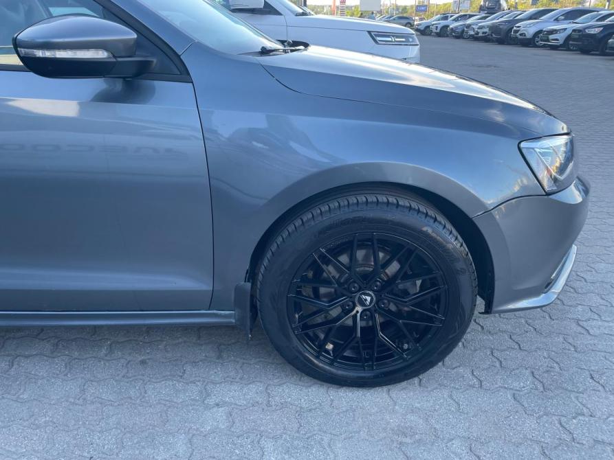 Volkswagen Jetta VI Рестайлинг Череповец  - изображение 5