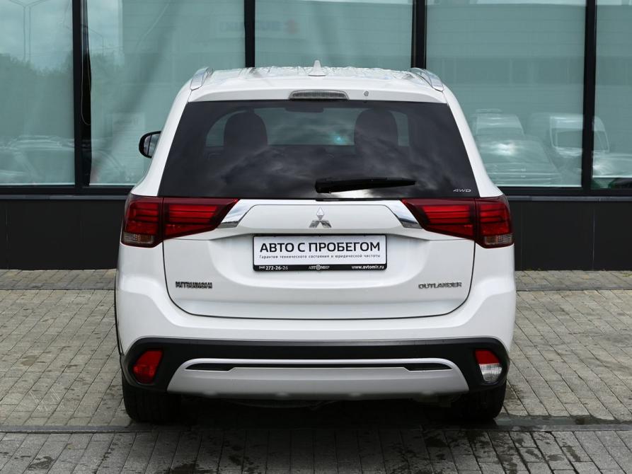 Mitsubishi Outlander III Рестайлинг 3 Екатеринбург  - изображение 4
