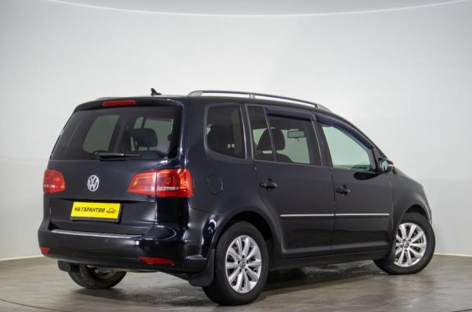 Volkswagen Touran I Рестайлинг с пробегом 2011 года, цена 1 299 000 рублей, 290000 км, компактвэн, Автокод Объявления