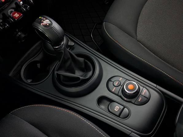 Mini Countryman II с пробегом 2018 года, цена 2 700 000 рублей, 19053 км, внедорожник, Автокод Объявления