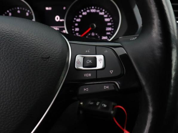 Volkswagen Tiguan II с пробегом 2019 года, цена 2 399 000 рублей, 85625 км, внедорожник, Автокод Объявления