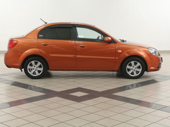 Kia Rio II Рестайлинг с пробегом 2011 года, цена 652 000 рублей, 110000 км, седан, Автокод Объявления