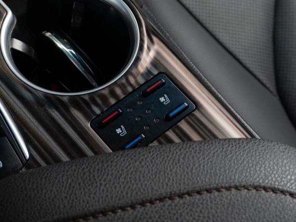 Toyota Camry VIII (XV70) с пробегом 2019 года, цена 2 949 000 рублей, 83492 км, седан, Автокод Объявления