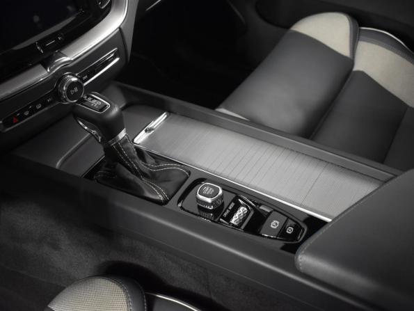 Volvo XC60 II с пробегом 2019 года, цена 4 989 900 рублей, 80241 км, внедорожник, Автокод Объявления