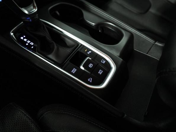 Hyundai Santa Fe IV с пробегом 2019 года, цена 2 729 700 рублей, 110586 км, внедорожник, Автокод Объявления