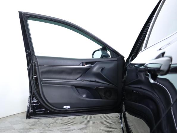 Toyota Camry VIII (XV70) с пробегом 2019 года, цена 2 390 000 рублей, 159292 км, седан, Автокод Объявления