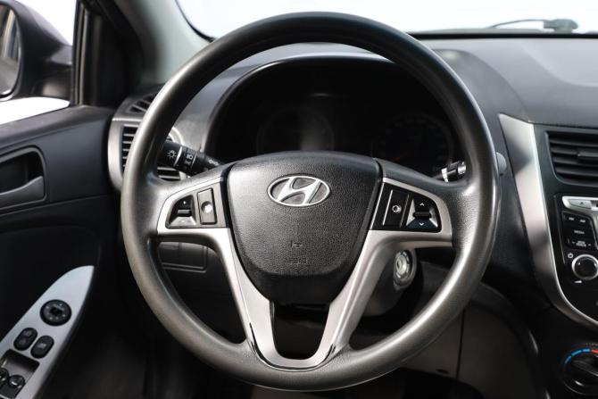 Hyundai Solaris I Рестайлинг с пробегом 2014 года, цена 889 000 рублей, 121847 км, седан, Автокод Объявления