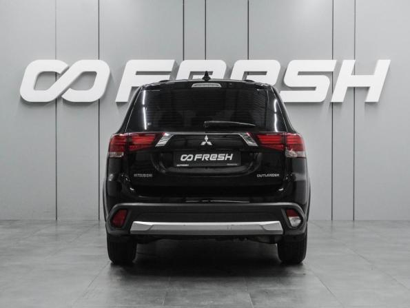 Mitsubishi Outlander III Рестайлинг 3 с пробегом 2018 года, цена 2 084 000 рублей, 69846 км, внедорожник, Автокод Объявления