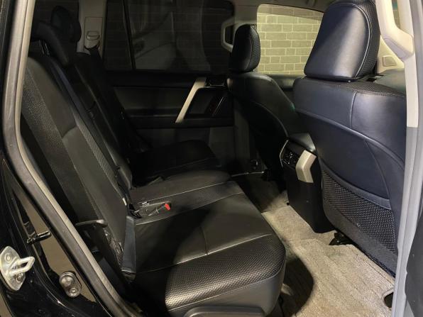 Toyota Land Cruiser Prado 150 Series с пробегом 2013 года, цена 3 300 000 рублей, 156329 км, внедорожник, Автокод Объявления