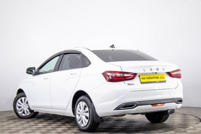 Lada (ВАЗ) Vesta I Рестайлинг (NG) с пробегом 2024 года, цена 1 649 000 рублей, 27485 км, седан, Автокод Объявления