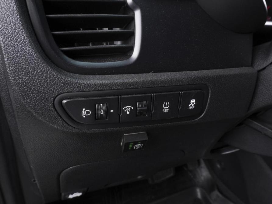 Kia Rio IV Ростов-на-Дону  - изображение 16