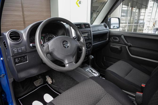 Suzuki Jimny III Рестайлинг 1 с пробегом 2008 года, цена 687 000 рублей, 242200 км, внедорожник, Автокод Объявления